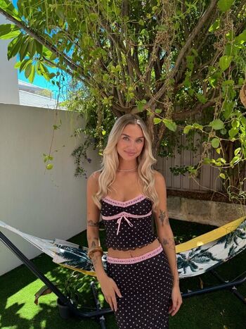 Full leaked Sharni klau private onlyfans photo