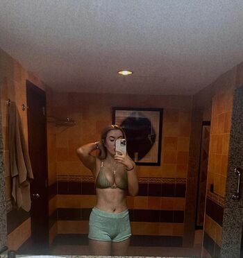 Full leaked Shaunagames private onlyfans photo