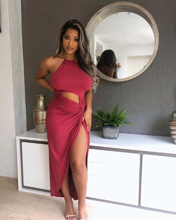 Full leaked Shaweena private onlyfans photo
