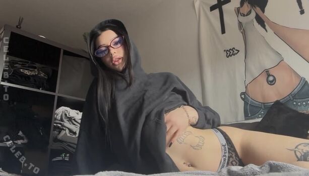 Full leaked Shawtysuzi private onlyfans photo