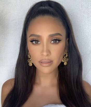 Shay Mitchell