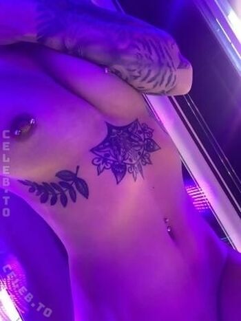 Full leaked Shelbylovesit private onlyfans photo
