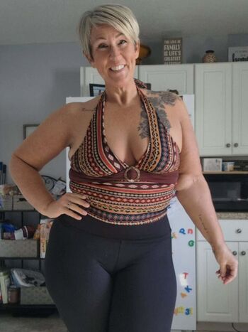 Full leaked Shellybelly private onlyfans photo