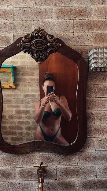 Full leaked Sheron menezes private onlyfans photo