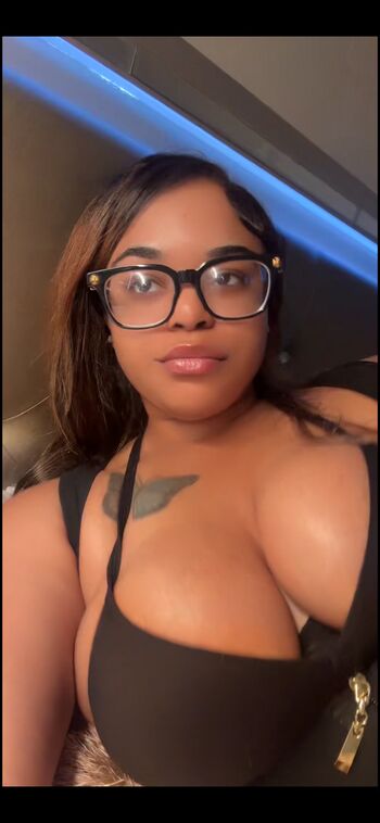 Full leaked Shestootiny private onlyfans photo
