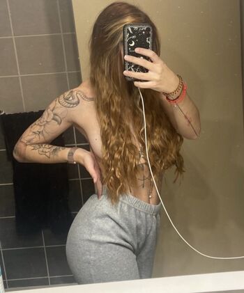 Full leaked Shey yt private onlyfans photo