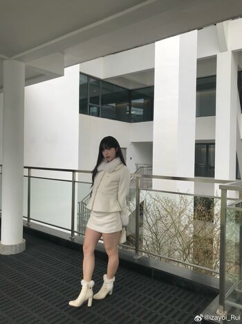 Full leaked Shiliuyelei private onlyfans photo