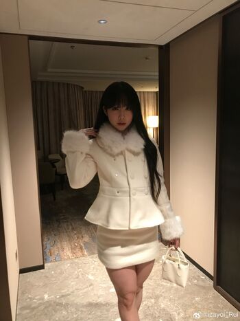 Full leaked Shiliuyelei private onlyfans photo
