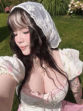 Full leaked Shini waifu page private onlyfans photo