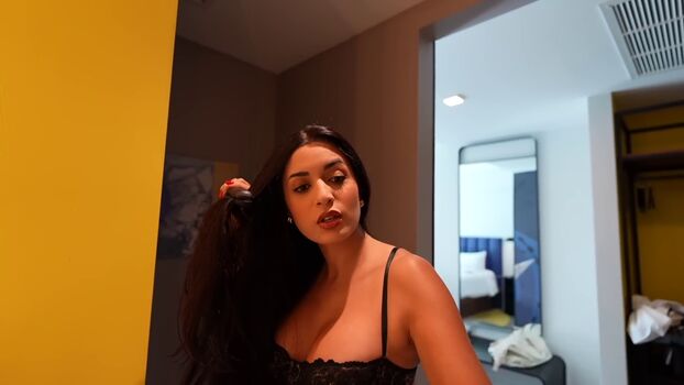 Full leaked Shirin azami page private onlyfans photo