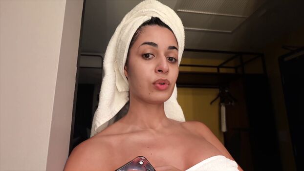 Full leaked Shirin azami page private onlyfans photo