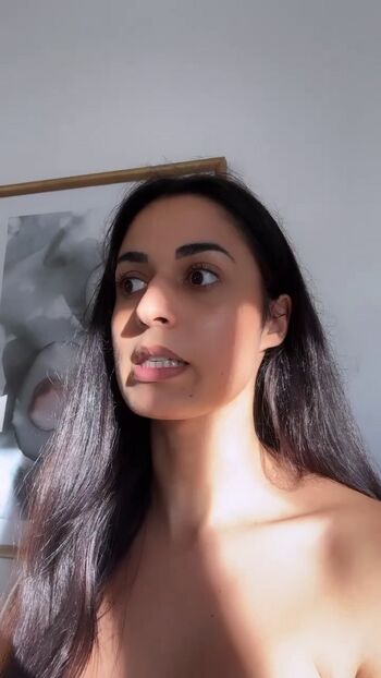 Full leaked Shirin azami private onlyfans photo