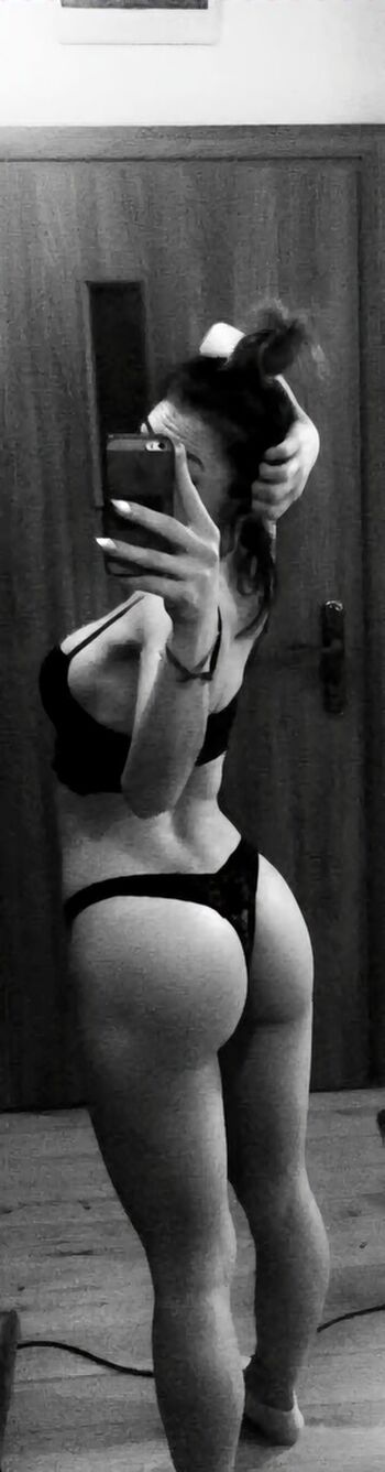 Show Your Girlfriend