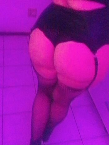 Show Your Girlfriend