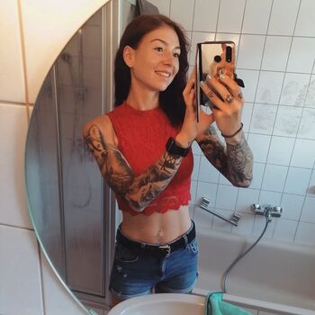 Full leaked Show your girlfriend page private onlyfans photo