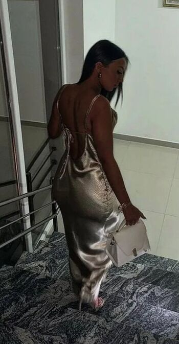 Full leaked Show your girlfriend page private onlyfans photo