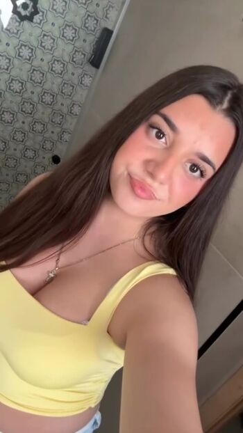 Full leaked Show your girlfriend page private onlyfans photo