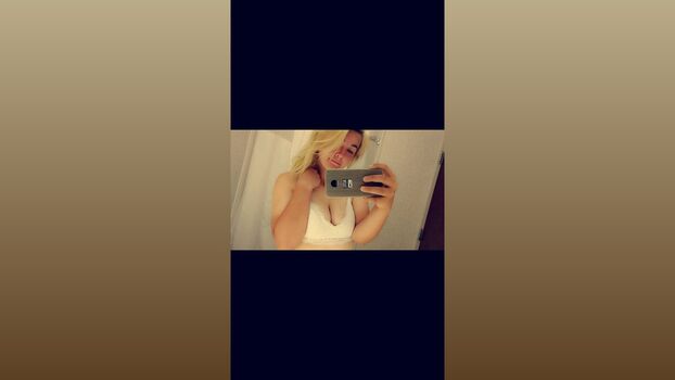 Full leaked Show your girlfriend page private onlyfans photo