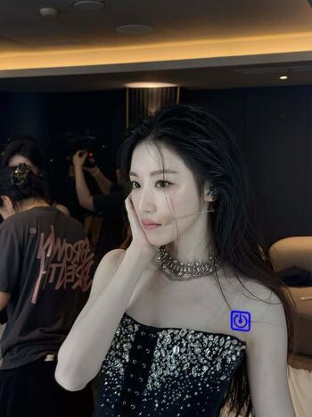 Full leaked Shuhua page private onlyfans photo