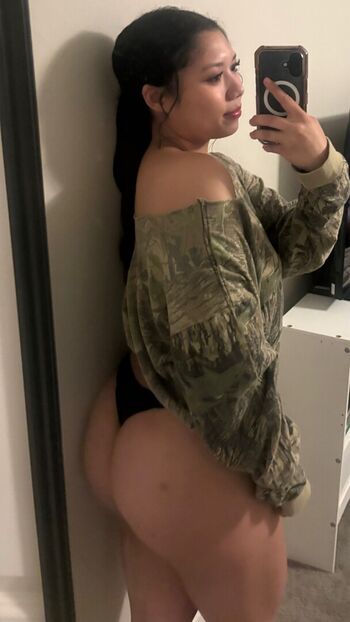 Full leaked Shylalobrutto private onlyfans photo