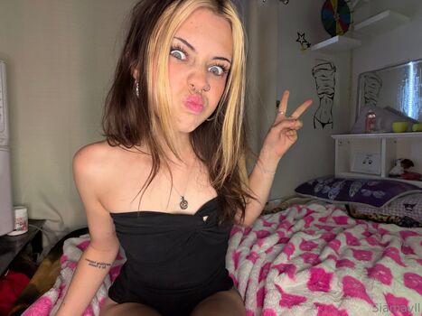 Full leaked Siamayll private onlyfans photo