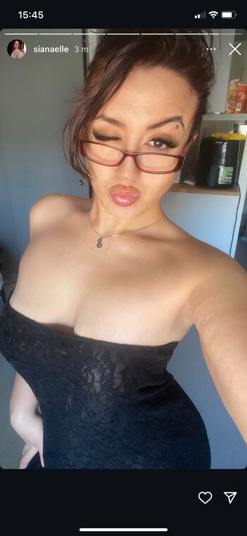Full leaked Sianaelle private onlyfans photo
