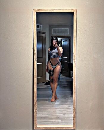 Full leaked Sierraamelendez private onlyfans photo