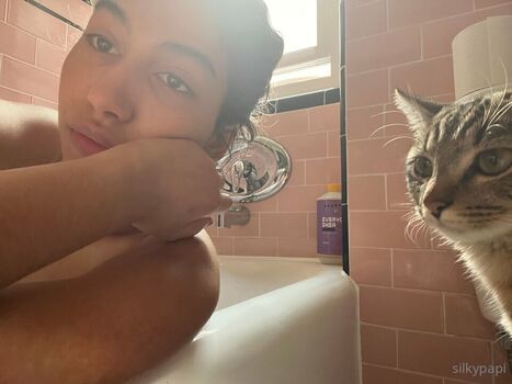 Full leaked Silkypapi page private onlyfans photo