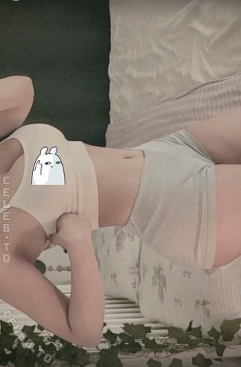 Full leaked Silverhairedbunny private onlyfans photo