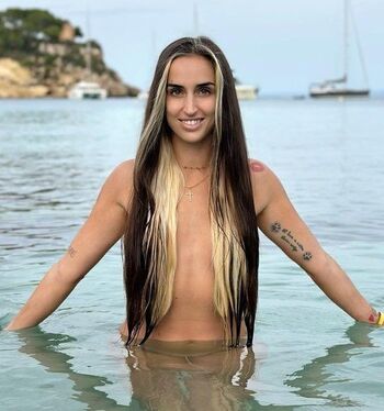 Full leaked Silvia dos uno page private onlyfans photo