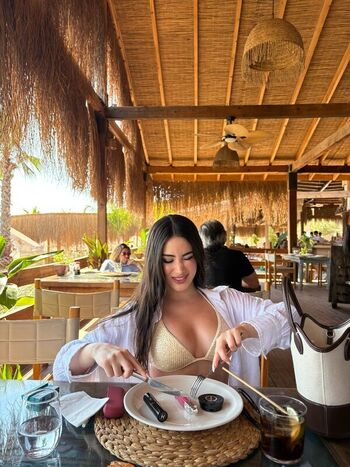 Full leaked Simayyeceee private onlyfans photo