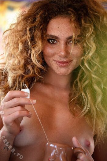 Full leaked Sina luxor private onlyfans photo