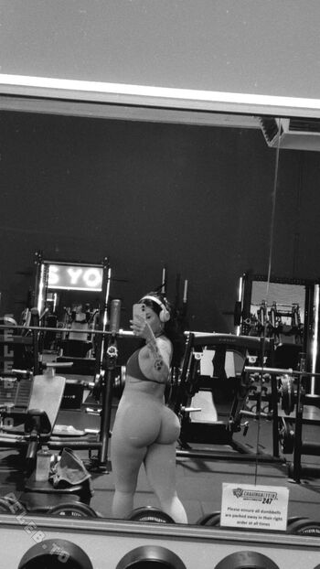 Full leaked Sinarwtz private onlyfans photo