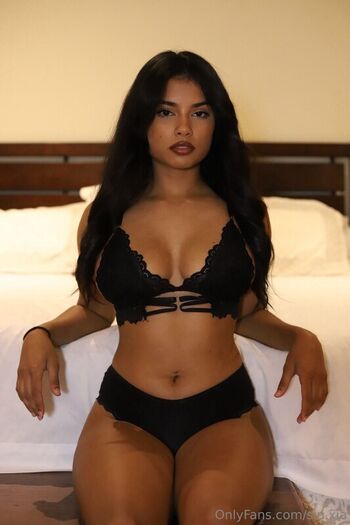 Sinead Xia
