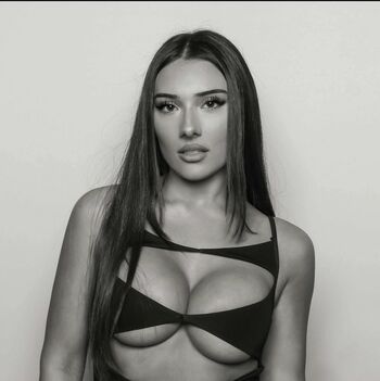 Full leaked Siobhan awad private onlyfans photo
