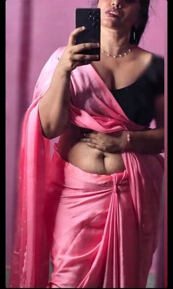 Full leaked Siri naidu private onlyfans photo