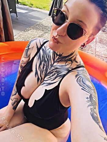 Full leaked Skelli private onlyfans photo