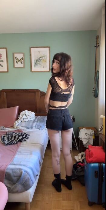 Full leaked Skinny emmy private onlyfans photo