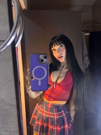 Full leaked Skinnyghostiee private onlyfans photo
