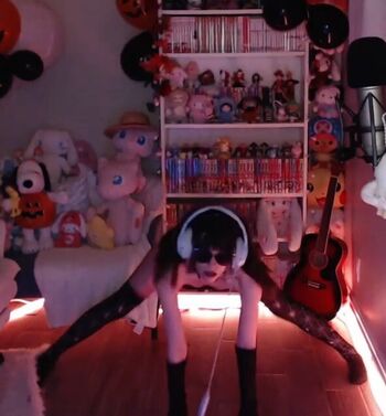Full leaked Skymi chan private onlyfans photo