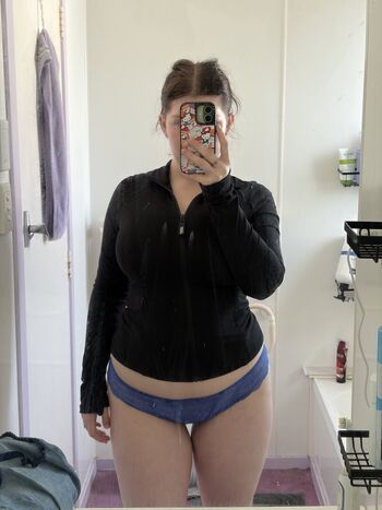 Full leaked Skysplace private onlyfans photo