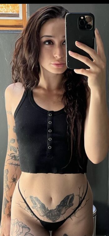 Full leaked Slayvixen private onlyfans photo