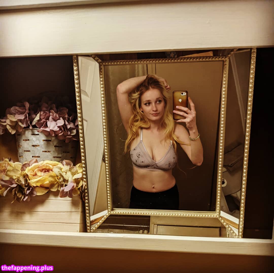 Slim Busty Milfs
