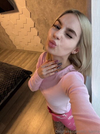 Sly_korina