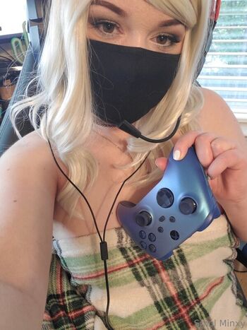 Full leaked Smol minxy private onlyfans photo