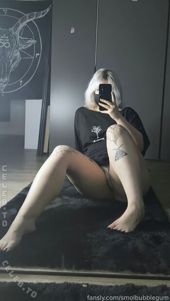 Full leaked Smolbubblegum private onlyfans photo