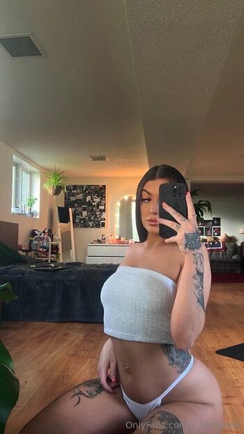 Full leaked Snowbunny teens private onlyfans photo