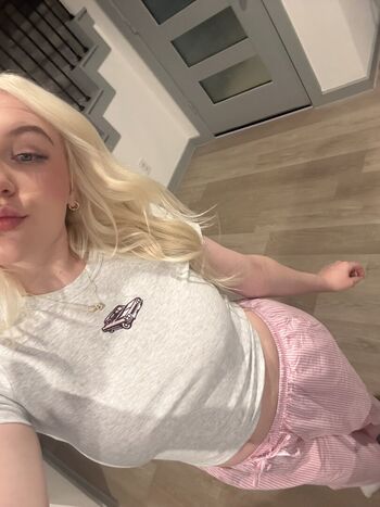 SnowBunnyBby