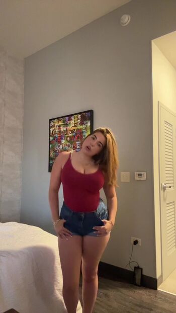 Full leaked Sof private onlyfans photo