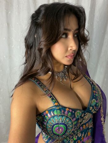 Full leaked Sofia ansari private onlyfans photo